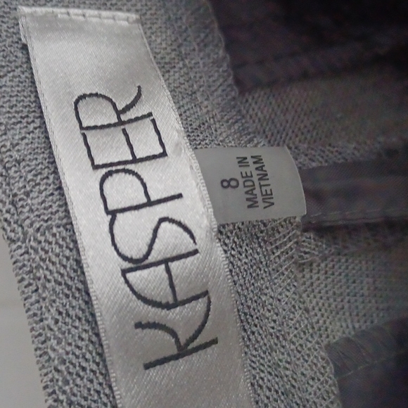 Size 8 Kasper pants - Picture 3 of 5